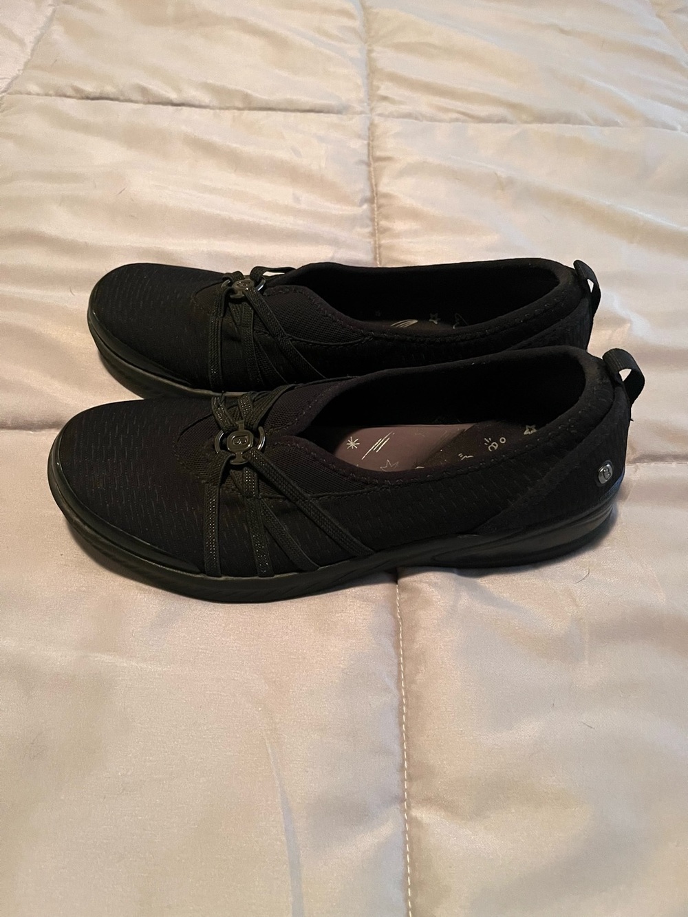 Bzees Niche Slip-On Black Stretch Fabric Comfort Flats/ Loafer
Women's-Sz 9.5